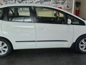 Honda Jazz 1.5 Elegance auto - Image 4