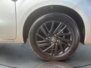 Toyota Vitz 1.0 XR auto - Image 12