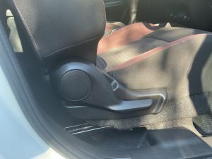 Toyota Starlet Cross 1.5 XS manual - Image 19