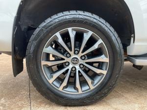 Toyota Land Cruiser Prado 2.8GD VX-L - Image 21