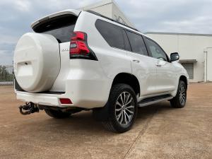 Toyota Land Cruiser Prado 2.8GD VX-L - Image 2