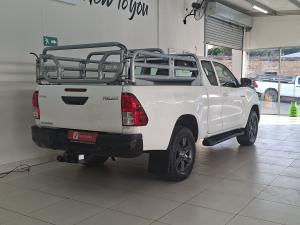 Toyota Hilux 2.4GD-6 Xtra cab Raider manual - Image 2