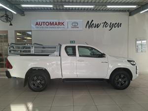 Toyota Hilux 2.4GD-6 Xtra cab Raider manual - Image 3