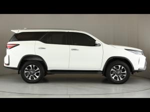 Toyota Fortuner 2.4GD-6 auto - Image 3