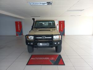 Toyota Land Cruiser 79 4.5D-4D LX V8 single cab - Image 4