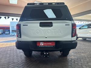 Toyota Hilux 2.8GD-6 double cab SRX 4x4 - Image 5