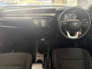 Toyota Hilux 2.4GD-6 Xtra cab Raider manual - Image 6