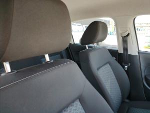 Volkswagen Polo Vivo hatch 1.4 Life - Image 16