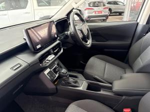 Toyota Hilux 2.8GD-6 double cab Raider 4x4 - Image 7