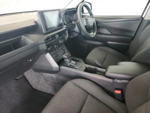 Toyota Hilux 2.8GD-6 double cab SRX 4x4 - Image 7