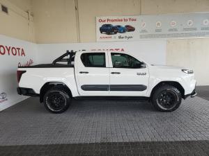 Toyota Hilux 2.8GD-6 double cab SRX 4x4 - Image 3