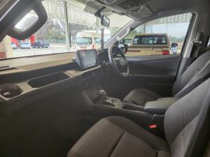 Toyota Hilux 2.8GD-6 double cab SRX 4x4 - Image 7