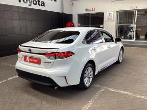 Toyota Corolla 1.8 Hybrid XS - Image 2