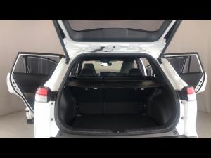 Toyota Corolla Cross 1.8 XR - Image 13