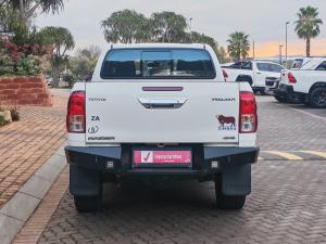 Toyota Hilux 2.4GD-6 double cab 4x4 Raider auto - Image 5