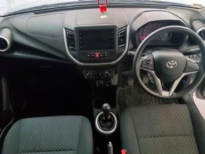 Toyota Vitz 1.0 XR manual - Image 6