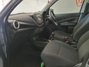 Toyota Vitz 1.0 XR manual - Image 7