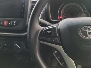 Toyota Vitz 1.0 XR manual - Image 9