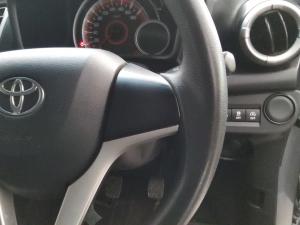 Toyota Vitz 1.0 XR manual - Image 10