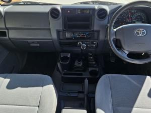 Toyota Land Cruiser 79 4.5D-4D V8 double cab LX Namib - Image 6