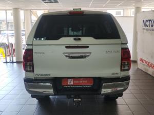 Toyota Hilux 2.8GD-6 double cab 4x4 Raider auto - Image 5