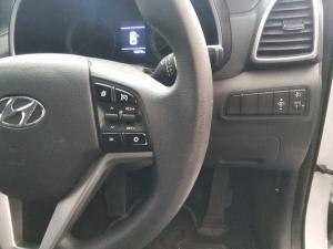 Hyundai Tucson 2.0 Premium auto - Image 10