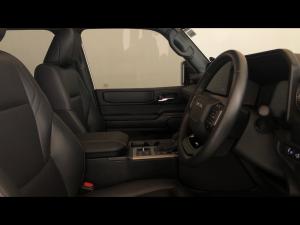 Toyota Land Cruiser Prado 2.8GD VX-R - Image 10