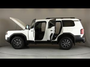 Toyota Land Cruiser Prado 2.8GD VX-R - Image 26