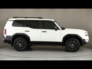Toyota Land Cruiser Prado 2.8GD VX-R - Image 3