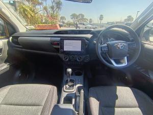 Toyota Hilux 2.4GD-6 double cab 4x4 Raider auto - Image 6