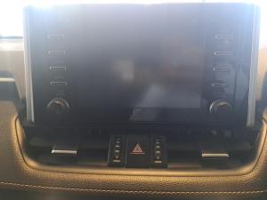 Toyota RAV4 2.0 VX - Image 13