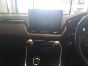 Toyota RAV4 2.0 VX - Image 14