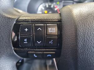 Toyota Hilux 2.4GD-6 double cab 4x4 Raider manual - Image 9