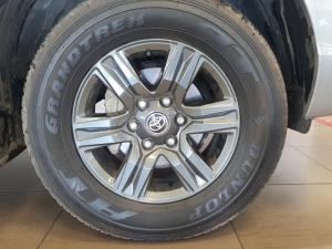 Toyota Hilux 2.4GD-6 double cab 4x4 Raider manual - Image 19