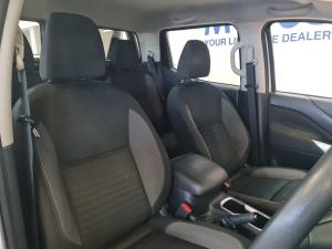 Nissan Navara 2.5DDTi double cab SE auto - Image 15