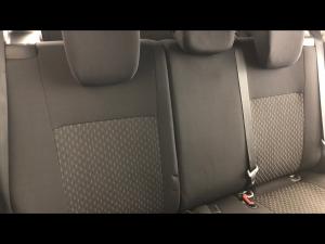 Toyota Vitz 1.0 XR manual - Image 11
