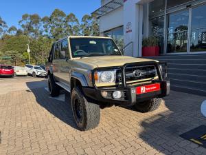 Toyota Land Cruiser 79 4.0 V6 double cab - Image 1