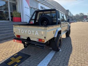Toyota Land Cruiser 79 4.0 V6 double cab - Image 2