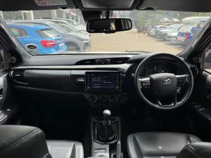 Toyota Hilux 2.8GD-6 Xtra cab 4x4 Legend manual - Image 6