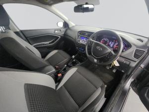 Hyundai i20 1.4 Fluid - Image 8