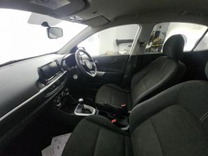 Kia Picanto 1.0 Street automatic - Image 8