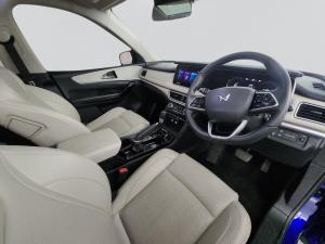 Mahindra XUV 700 2.0 AX7 automatic - Image 10