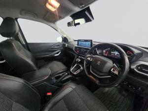 Peugeot Landtrek 1.9D AllureD/C automatic - Image 8