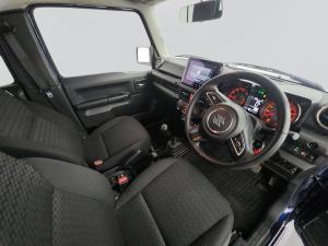 Suzuki Jimny 1.5 GLX - Image 8