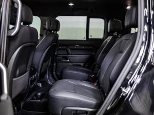 Land Rover Defender 130 D350 X-Dynamic HSE - Image 10