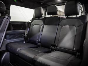 Land Rover Defender 130 D350 X-Dynamic HSE - Image 11