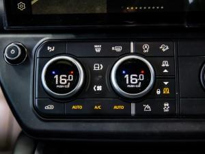 Land Rover Defender 110 D350 X-Dynamic HSE - Image 15