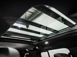Land Rover Defender 110 D350 X-Dynamic HSE - Image 21