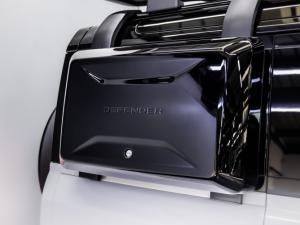 Land Rover Defender 110 D350 X-Dynamic HSE - Image 7
