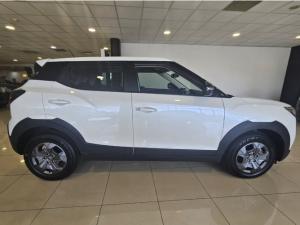 Mahindra XUV 3XO 1.2T MX3 manual - Image 2